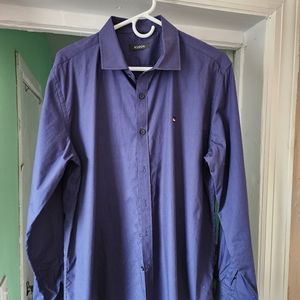 Kurgo men blue size L shirt.
